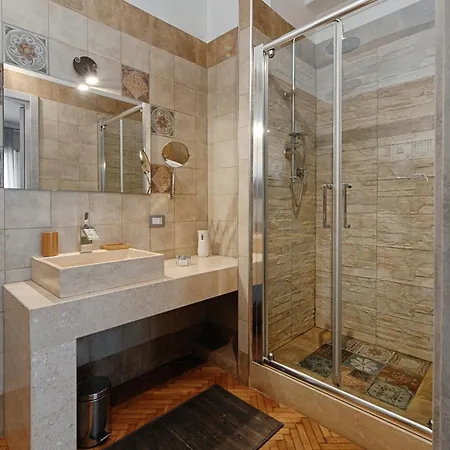 With Pool Exclusive Use Apartamento